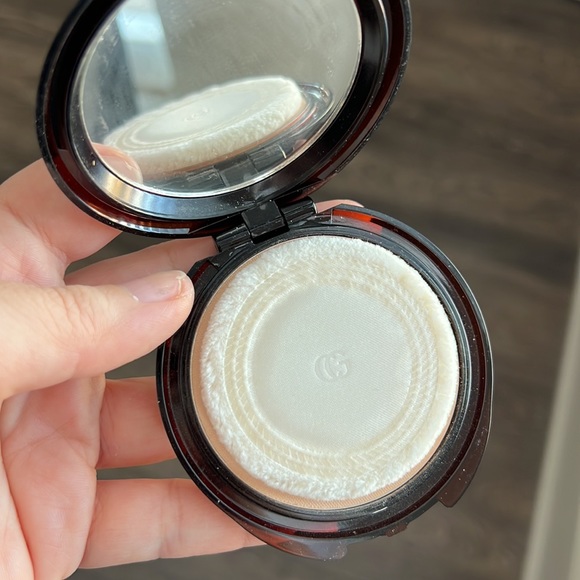 Assorted makeup items!! Eyeshadow, Powder, Bronzer, etc! - Picture 14 of 16